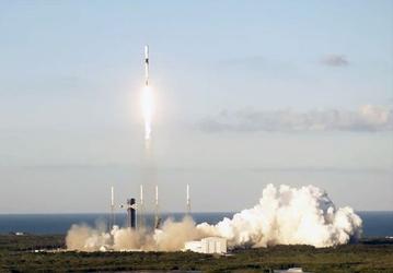 SpaceX запускает очередную партию спутников Starlink: рекордная частота запусков
