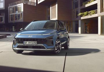 В Россию привезли новые кроссоверы Hyundai Bayon с «автоматом», цены — от 2,5 млн рублей
