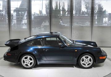 Редкий Porsche 911 Turbo продают в России