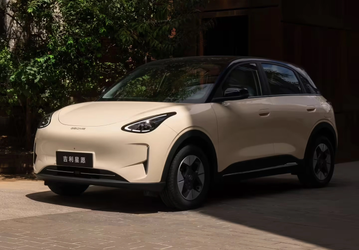 Самый быстрый по продажам в своём классе Geely с большим экраном и ОС от Meizu дешевле $10 000 — Geely Geome Xingyuan — стал бестселлером