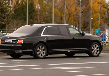 Mercedes-Maybach S-Class не понадобился. Президент Казахстана пересел на Aurus Senat