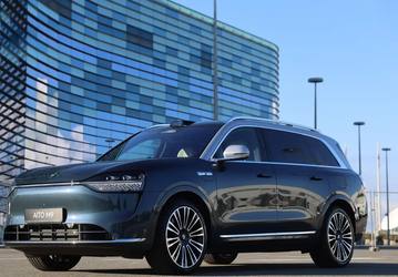 Убийца Mercedes-Maybach GLS и BMW X7: в России официально выходит самый безопасный автомобиль Китая, по версии C-NCAP — Aito Seres M9