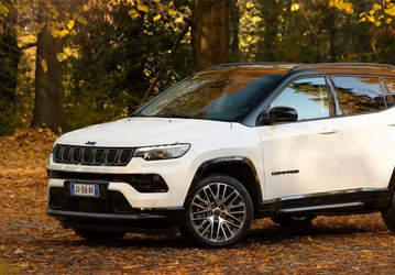 Представлен Jeep Compass 2025. Объявлены цены