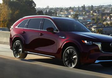 В Россию привезли топовую Mazda CX-90 2024 с 3,3-литровым 6-цилиндровым мотором и полным приводом