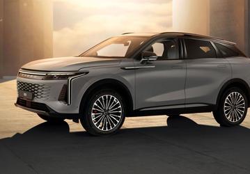 У российского кроссовера Exeed RX появилась новая комплектация с «автоматом» за 5,26 млн рублей