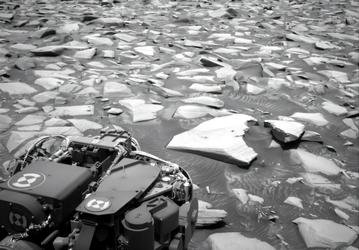 Curiosity продвигается вдоль западного края канала Gediz Vallis и обнаруживает новые данные о геологии планеты