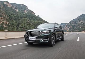 Это новый Geely Monjaro 2025: опубликованы живые фото популярного кроссовера