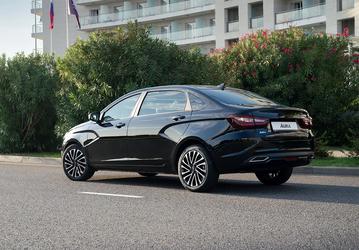 Жесткость кузова Lada Aura — на уровне Lada Vesta SW, хотя Aura длиннее на 25 сантиметров