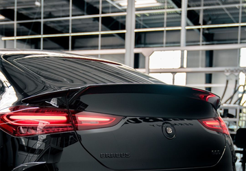 Самый быстрый SUV в мире. Представлен Brabus 900 Rocket Masterpiece, который разгоняется до 330 км/ч