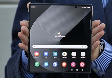 Новый флагман Samsung за 2000 долларов раскупили за 10 минут. Это Galaxy Z Fold Special Edition