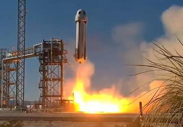 Blue Origin успешно запустила второй пилотируемый космический корабль New Shepard