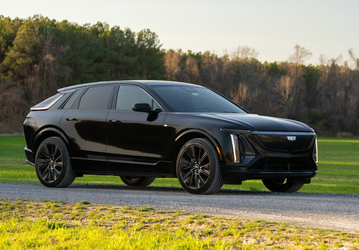 В России начали продавать новые Cadillac Lyriq