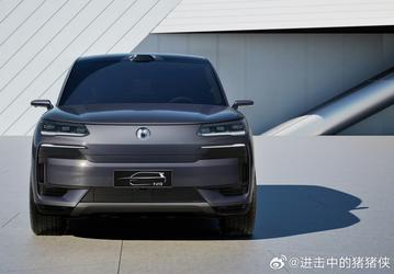BYD замахнулась на Li Auto L9 и Aito M9. Официальные фото большого 965-сильного кроссовера Denza N9 с пневмоподвеской и полноуправляемым шасси