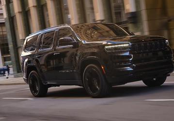 В Россию привезли огромный Jeep Grand Wagoneer L Obsidian с «ураганным» мотором: 510 л.с., «автомат» и полный привод — дорого