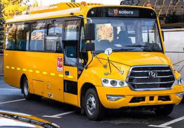 Словно американский Blue Bird. Представлен российский школьный автобус Sollers SB с капотной компоновкой