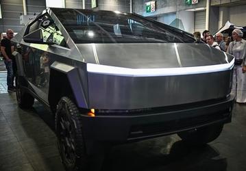 Tesla отчиталась о рекордной прибыли, но инвесторы всё ещё имеют вопросы