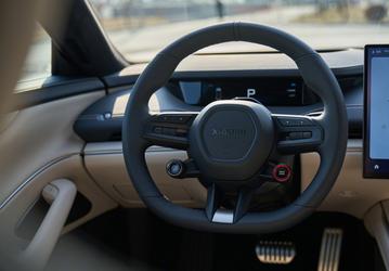 Xiaomi Motors обещает стать «королём зарядных станций» и более миллиона мест для зарядки только в Китае. В этом уже помогают Li Auto, Nio и Xpeng