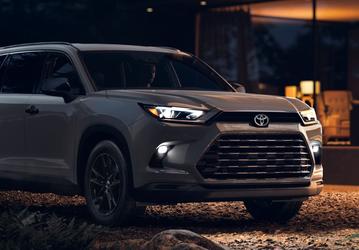 367 л.с., полный привод, 7 мест и легендарная надежность Toyota. В России начали продавать Toyota Grand Highlander 2025