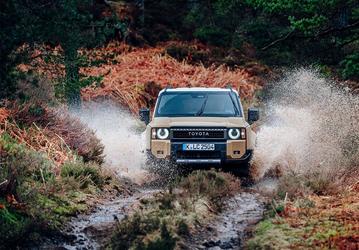 В Россию уже привезли сотни новейших Toyota Land Cruiser Prado 250 с гарантией
