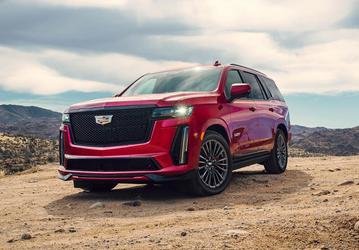 Большой, очень мощный, американский. В России доступен обновленный Cadillac Escalade-V: 682 л.с., 10-ступенчатый «автомат», полный привод