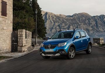 Россияне покупали Renault, чтобы вообще не ездить? Простоявший в гараже три года Renault Sandero Stepway продают за 1,8 млн рублей, и это уже вторая такая машина за месяц