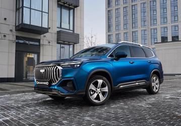 Самый крупный кроссовер Geely в России подорожал до почти 4 млн рублей. Geely Okavango, превосходящий по размерам Geely Monjaro, на рынке всего несколько месяцев
