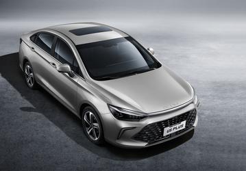 Оснащение, которое и не снилось Lada Vesta, а цена — всего 1,4 млн рублей. Дилеры отдают седан BAIC U5 Plus практически даром