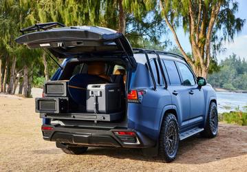 Представлен новый Lexus LX Surf