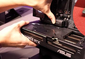 Asus утверждает, что её новый простой метод извлечения видеокарт не повреждает устройства. Но примеры с фотографиями говорят, что есть нюансы