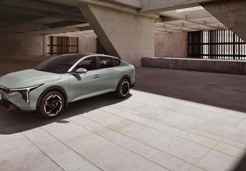 Новый Cerato. Представлен Kia K4 2025 с 2,0-литровым мотором и расходом менее 6 л на 100 км