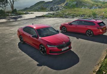 Skoda Superb SportLine 2025 доступна в двух кузовах. Продажи уже начались