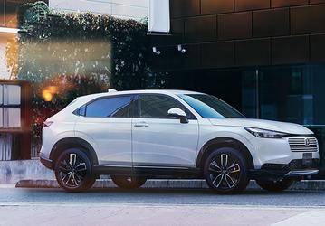 Современный кроссовер Honda с гарантией 3 года — теперь заметно дешевле: цена Honda Vezel (HR-V) 2024 снизилась на 600 тыс. рублей за несколько недель