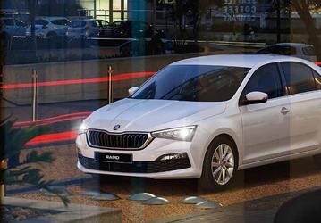 Ускользающая бюджетная модель. В России продают одни из последних Skoda Rapid, недорого