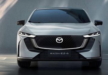 Новейший лифтбэк Mazda с мотором мощностью более 200 л.с. и запасом хода 1300 км чуть дороже 122-сильной Lada Aura. Цена Mazda EZ-6 2025 стартует от 2,95 млн рублей
