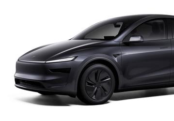 Кроссовер Tesla Model Y 2025, взорвавший рынок, уже продается в России: 450 л.с. и полный привод — за 6,79 млн рублей