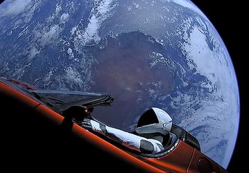 Астрономы приняли Tesla Roadster Илона Маска за астероид