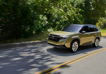 Один из самых надёжных автомобилей в мире Subaru Forester в России подешевел уже до 3 млн рублей