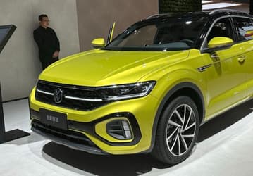 В России прилично подешевели новые Volkswagen T-Roc — теперь от 2,4 млн рублей