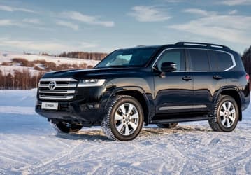Toyota Land Cruiser 300 другого уровня: в России создали и уже продают пуленепробиваемый улучшенный внедорожник