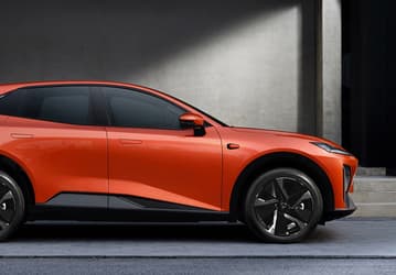 «Китайский Lamborghini Urus» везут к нам с официальной гарантией. В России готовятся начать продажи автомобилей Deepal