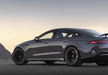 Представлен самый мощный 4-дверный Mercedes в истории