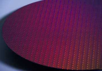 Intel разучилась создавать новые техпроцессы? Показатель выхода годных кристаллов у Intel 18A всего 20-30%