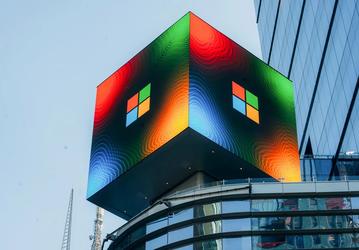 Акции Microsoft падают на фоне сокращения аренды серверных мощностей