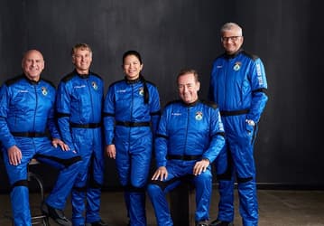 Blue Origin успешно отправила шестерых человек в космос: состоялся десятый полёт New Shepard