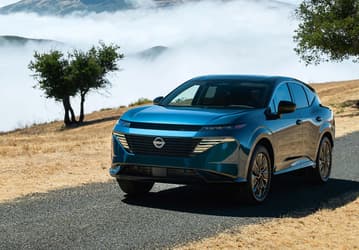 В России начали продавать совершенно новый Nissan Murano: 2,0-литровый мотор, 9-ступенчатый «автомат» и полный привод — 6,28 млн рублей