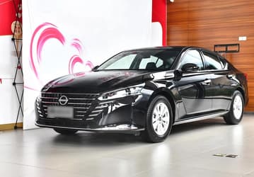 Новый Nissan Altima — всего 2,9 млн рублей. Японский седан продается в России по цене Lada Aura