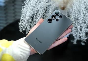 Сговорились: ФАС проверит, почему цены на смартфоны Samsung Galaxy S25 у российских ритейлеров одинаковые
