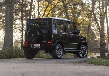 Абсолютно новый G-Wagen с четырьмя экранами оценили в $21 900. В чём подвох?