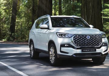 Настоящие корейские внедорожники с японскими «автоматами» и гарантией 5 лет, но очень дорого. Объявлены все цены на машины KGM (SsangYong)