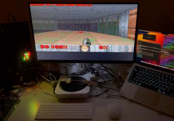 Адаптер Apple Lightning to HDMI настолько «умный», что на нём запустили Doom